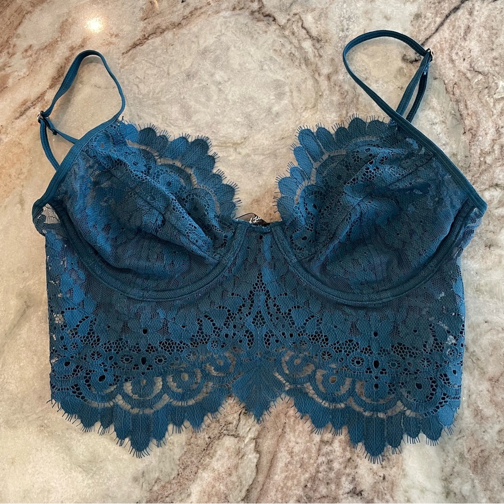 For Love and Lemons Skivvies Full  Lace Bra Bralette Medium Underwire